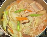 野菜たっぷり・味噌煮込み月見うどん作り方5写真