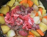 じっくり肉じゃが作り方12写真