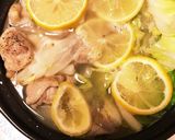 白菜ダイコン鶏モモ肉のレモン鍋作り方4写真