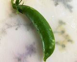 筋取りが面倒なスナップえんどうのペペロン作り方1写真