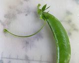 筋取りが面倒なスナップえんどうのペペロン作り方3写真