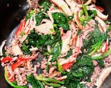 カニカマ入り挽肉と法蓮草のあんかけうどん作り方2写真