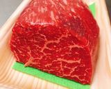 にんにくわさび醤油で！牛もも肉のたたき作り方1写真