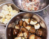 干し椎茸の旨味をプラス！イカと里芋の煮物作り方1写真