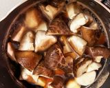 干し椎茸の旨味をプラス！イカと里芋の煮物作り方5写真