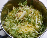 簡単！ツナと白菜のお味噌汁　+きくらげ作り方3写真