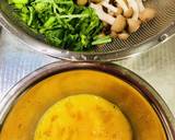 春菊入りオイスターそぼろ丼作り方1写真