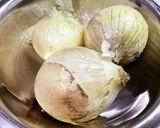 新玉ねぎの甘み♪和風チキンライス作り方1写真