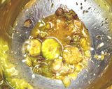 蕗の薹オイルのコラトゥーラ（魚醤）パスタ作り方3写真