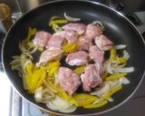 ブルガリア料理カヴァルマ/鍋焼親子トマト作り方5写真