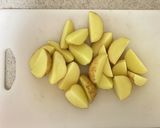 ＊おやつに＊新じゃがで罪なカレーポテト＊作り方1写真
