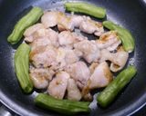 簡単！鶏ももとししとうの蒸し焼き作り方3写真