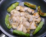 簡単！鶏ももとししとうの蒸し焼き作り方4写真