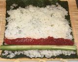 すじこ入りの巻き寿司作り方3写真