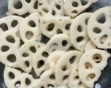 もっちり♪豚肉と蓮根のピリッと甘辛炒め作り方1写真