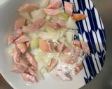 お一人様☆野菜たっぷりデリ風ウインナー丼作り方3写真