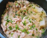 簡単！美味♪豚バラ白菜ごま味噌にんにく鍋作り方7写真