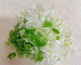 簡単！鶏胸肉でステーキ★中華ねぎソース作り方1写真