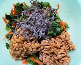 旬の野菜と納豆と塩昆布の和え物作り方4写真