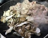 豚肉ごぼうきのこのしぐれ煮☆作り方2写真