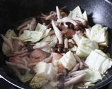 フライパン1つ♪鶏とキャベツの和風パスタ作り方3写真
