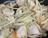 鶏肉としめじのオイスター炒め作り方4写真