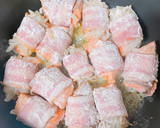 生鮭と玉ねぎのベーコン巻きムニエル作り方4写真