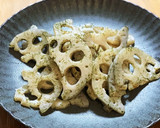 味見が止まらない！蓮根のり塩バター炒め作り方5写真