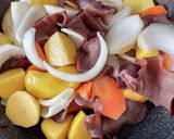 きくらげたっぷり!肉じゃが作り方3写真