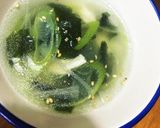 茹で鶏の茹で汁で☆長葱とわかめのスープ♪作り方4写真