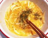 甘みジュワ♡新玉ねぎとツナのオムレツ作り方3写真
