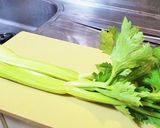知らなきゃ損！春セロリの人気常備菜2品作り方1写真