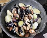 お箸が止まらん！豚コマと茄子の甘酢炒め♬作り方4写真