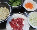 簡単！めんつゆ味の美味しい焼きうどん作り方1写真