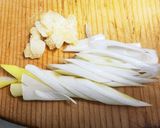 新疆ウイグル　鶏とジャガイモ煮込　大盘鸡作り方3写真