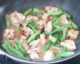 ししとうと鶏もも肉の甘酢炒め作り方3写真