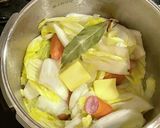 ほっこり白菜とウィンナーの塩バター蒸し作り方4写真