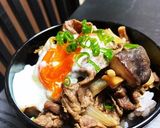 新玉ねぎいっぱい！煮込み5分で和牛の牛丼作り方3写真
