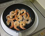海老(えび)と卵のオイスターソース炒め作り方7写真