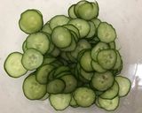 ５分で簡単♪めかぶとキュウリの酢の物作り方1写真