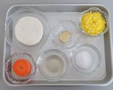 大根と食用菊の甘酢和え作り方1写真