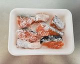 新じゃがと鮭のコンソメバターじょうゆ焼き作り方3写真