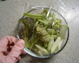 カリフラワーとこんにゃくの焼肉タレ炒め作り方1写真