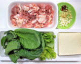 豚こま肉と木綿豆腐と小松菜の中華炒め作り方1写真