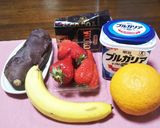 お雛様に 季節の果物でヨーグルトパフェ作り方1写真
