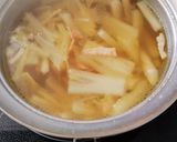 白菜とベーコンのコンソメスープ作り方2写真