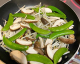 スナップえんどうとちりめんじゃこの卵炒め作り方1写真