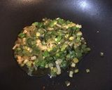 農家の食卓〜ネギのごま油炒めたまご丼〜作り方3写真