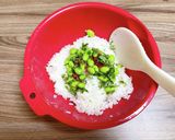 簡単♪カリカリ梅と枝豆の.おにぎり作り方3写真
