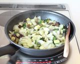 円やかな【トマトジュースと夏野菜のペンネ作り方2写真
